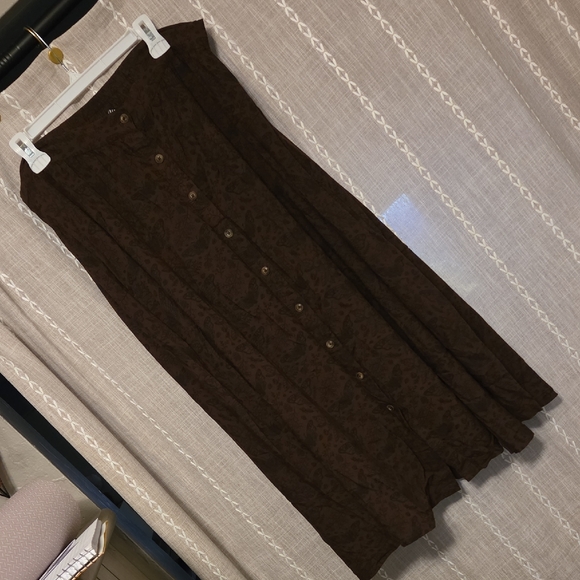 Disturbia Rosamoth Button Up Midi Skirt - Picture 5 of 6